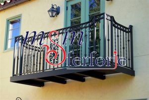 063 FERFORJE BALKON KORKULUK