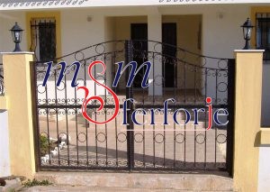 032 FERFORJE KANATLI BAHÇE GİRİŞ KAPISI