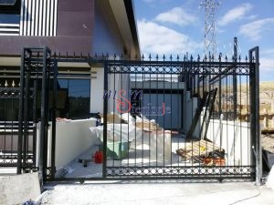 062 FERFORJE YANA KAYAR GARAJ KAPISI
