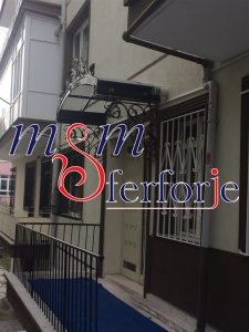 009 FERFORJE KAPI ÜSTÜ SUNDURMA