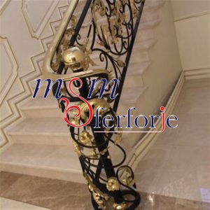 049 FERFORJE MERDİVEN KORKULUĞU