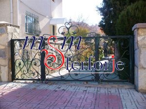 017 FERFORJE KANATLI BAHÇE GİRİŞ KAPISI