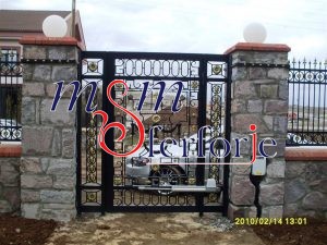 067 FERFORJE KANATLI BAHÇE GİRİŞ KAPISI
