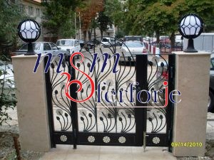 073 FERFORJE KANATLI BAHÇE GİRİŞ KAPISI